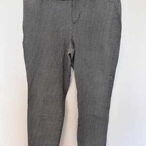 Old Navy Women's Black and White Pixie Pants